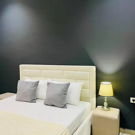 Blloku Center * Tiran