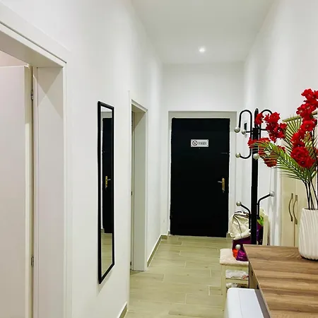 Blloku Center Appartement *